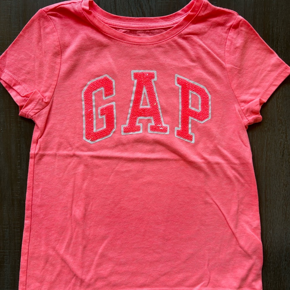 COPY - Bundle of three Sequin Gap logo tshirts